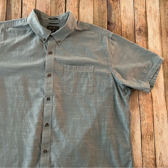Eddie Bauer mens short sleeve casual button down shirt | size 2XL - Picture 2 of 11